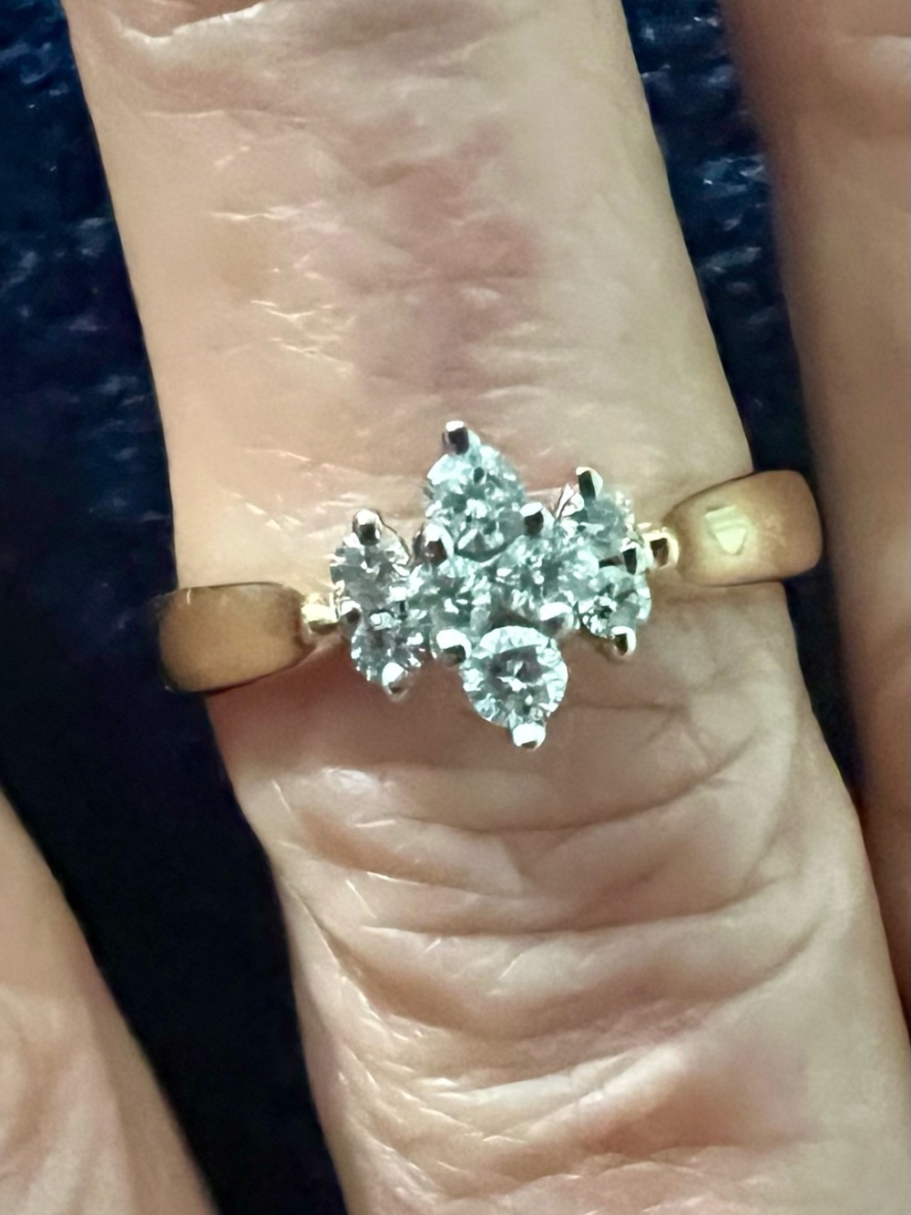 14k Yellow Gold/Size 8 /Natural Diamond Cluster Ring/ 3.2grams/Estate Piece🤩